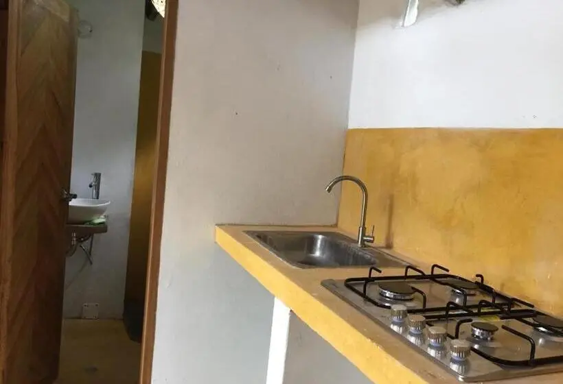 Perhehuone, Cabañas Luna Escondida