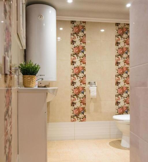 اتاق خانوادگی, Villa Magonīte