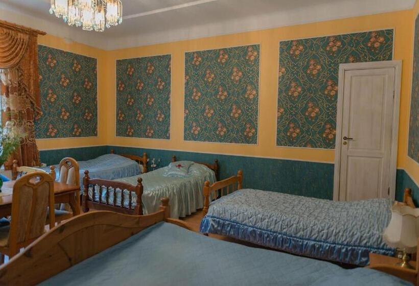 اتاق خانوادگی, Villa Magonīte