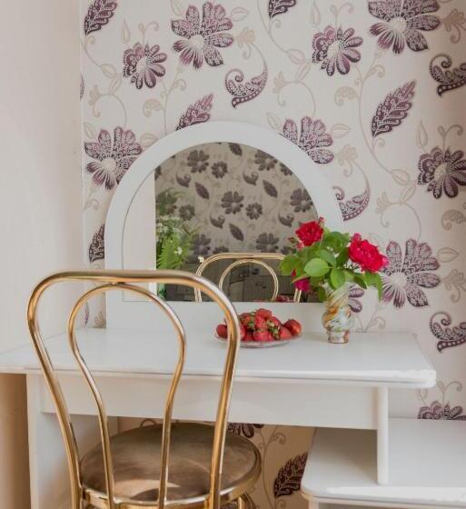 اتاق خانوادگی با سرویس بهداشتی مشترک, Villa Magonīte