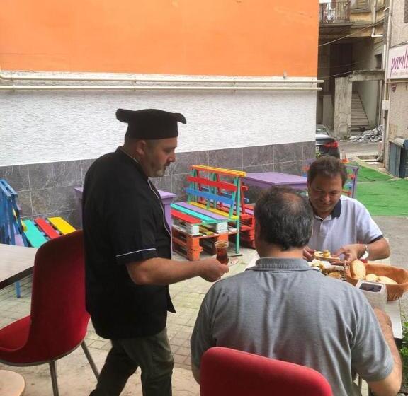 اتاق کلاسیک سه تخته, çarşi Hotel&cafe