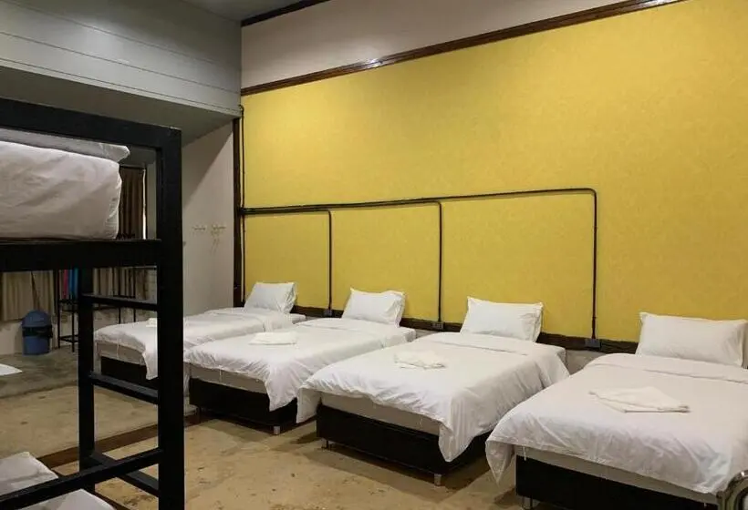 Perhehuone, Chanchaolao Beach Resort