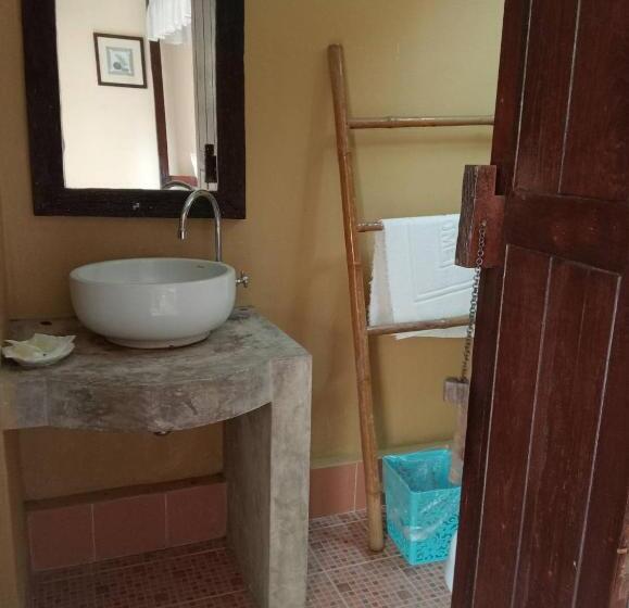 اتاق استاندارد با چشم‌انداز باغ, Chanchaolao Beach Resort