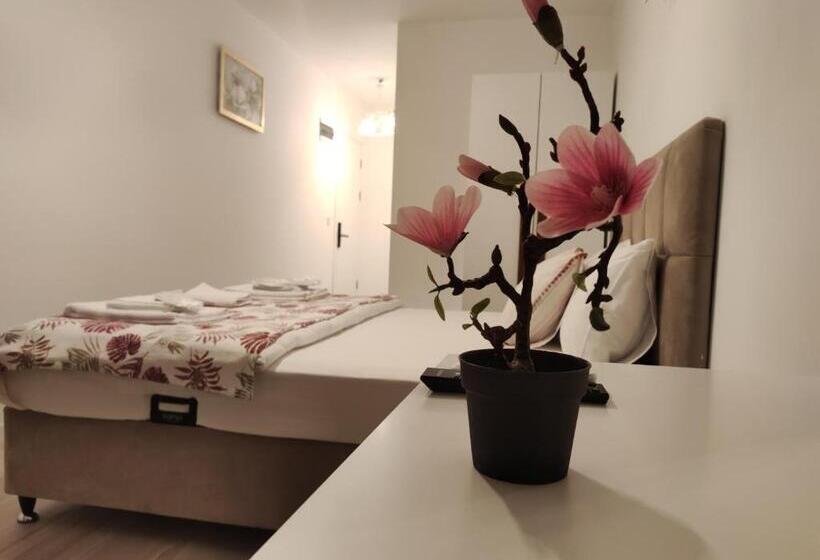 اتاق لوکس, Tepehan By özkul