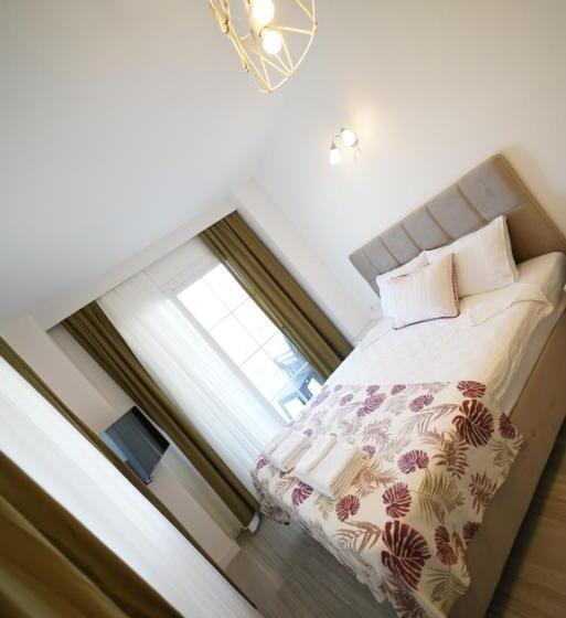 اتاق لوکس, Tepehan By özkul