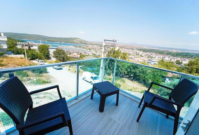 اتاق لوکس با چشمانداز دریا, Tepehan By özkul