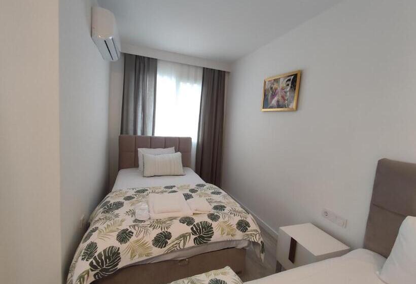 اتاق لوکس با چشمانداز دریا, Tepehan By özkul