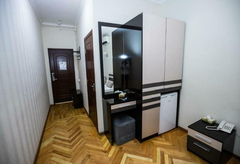 스탠다드 룸, Tigran Mets Yerevan