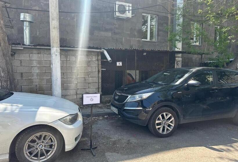 استودیوی لوکس, Tigran Mets Yerevan