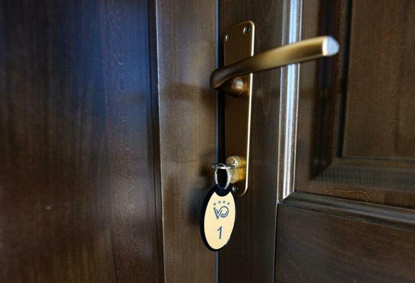 غرفة قياسية, Villa Ovidiu