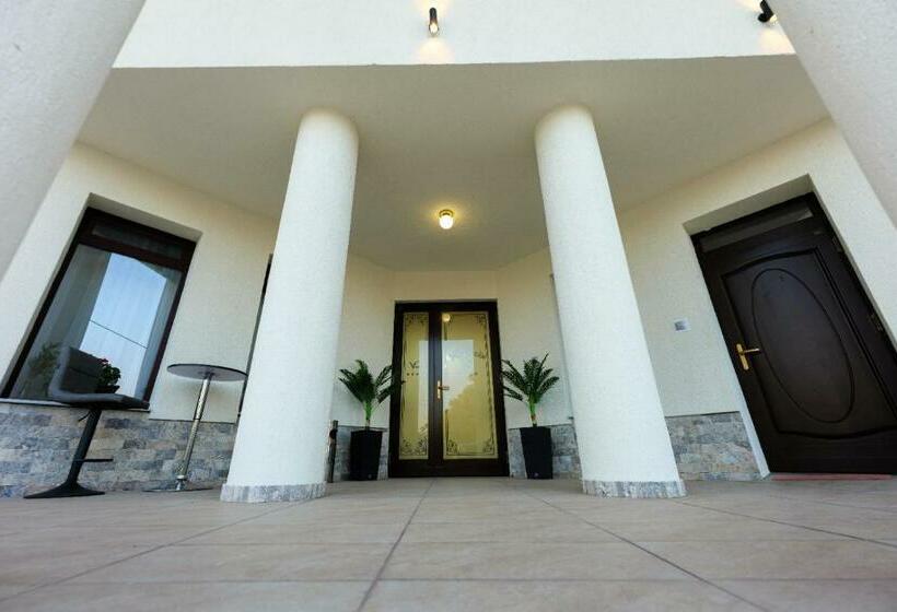 غرفة قياسية, Villa Ovidiu