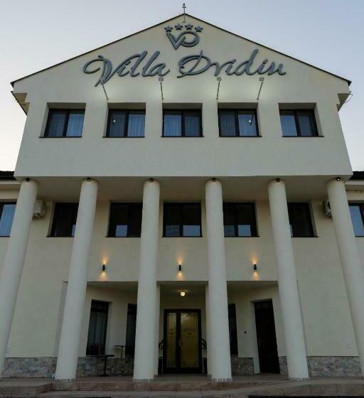 غرفة قياسية, Villa Ovidiu