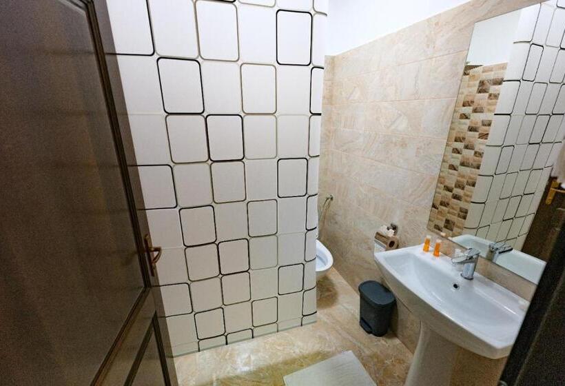 غرفة قياسية, Villa Ovidiu