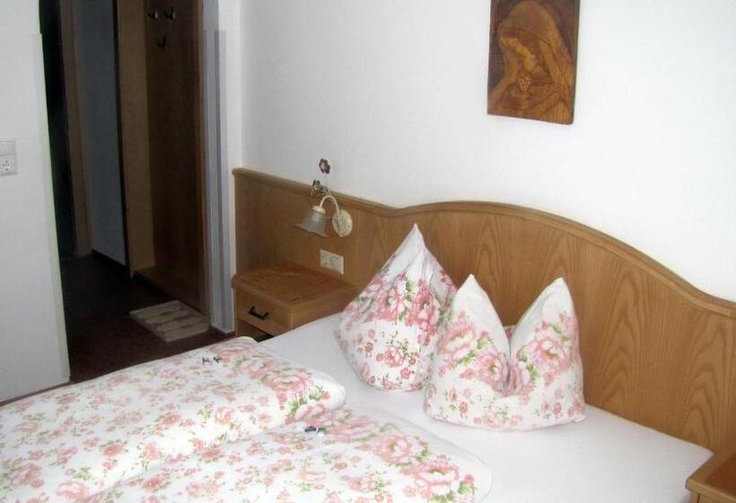 Номер Стандарт с Балконом, Gästehaus Sonja