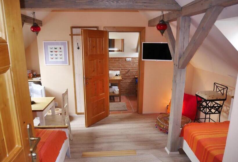 חדר קומפורט לשלושה, Wellness Hotel Boží Oko