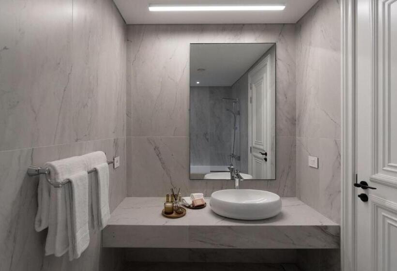 اتاق اکونومی, Votre