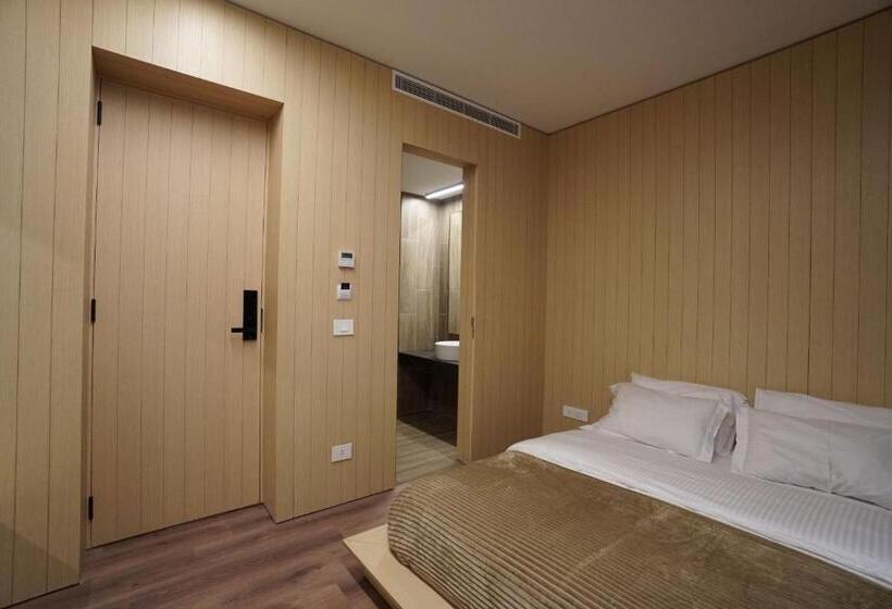 اتاق اکونومی, Votre