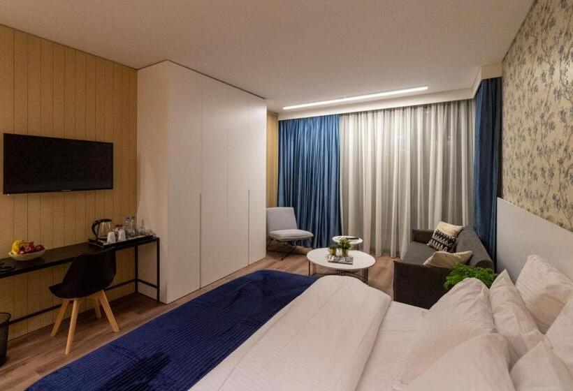 اتاق سوپریور, Votre