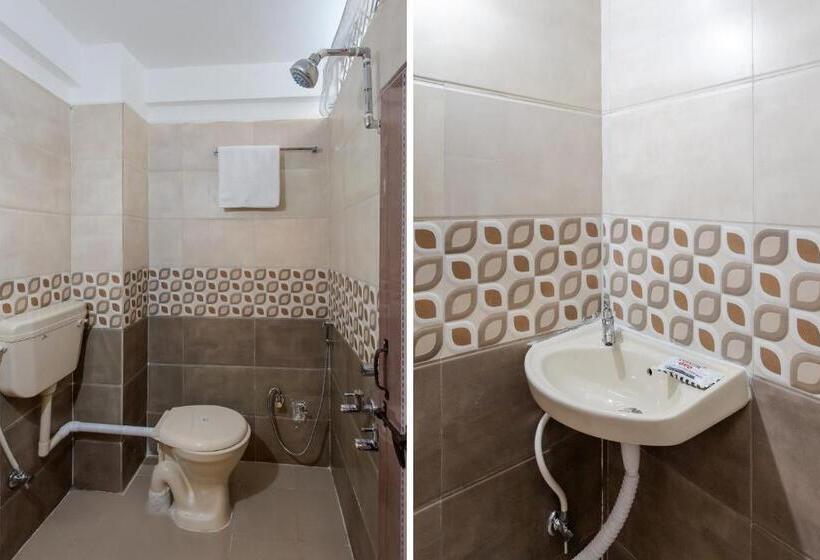 חדר קלאסי לשלושה, Decision By Oyo Rooms