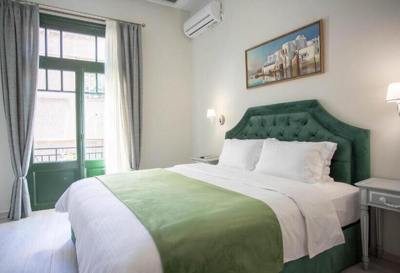 جناح مزوَّد بشرفة, Pandrosos Divine Suites