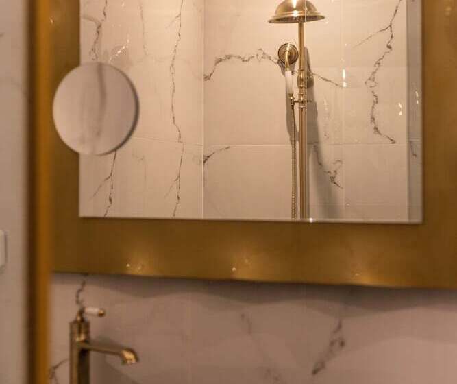 جناح مزوَّد بشرفة, Pandrosos Divine Suites