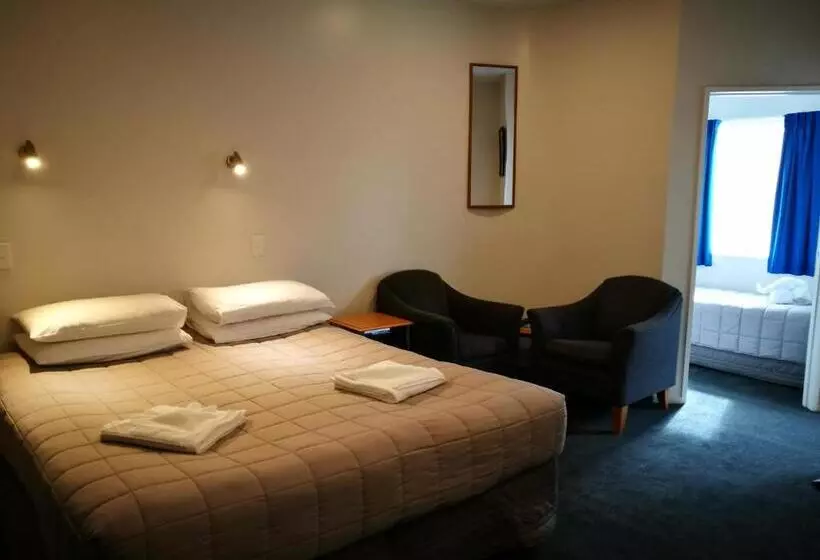 １ベッドルームアパートメント, Airport Birches Motel