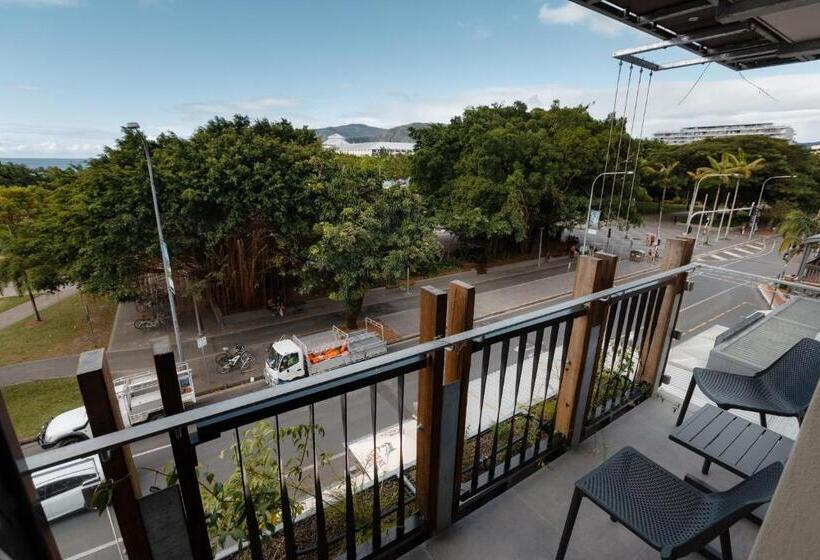 스탠다드 룸 바다 전망, Global Backpackers Cairns