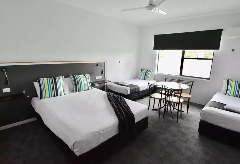 اتاق خانوادگی, Ballina Homestead Motel