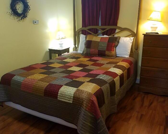 Семейный Номер, Bartlett Inn