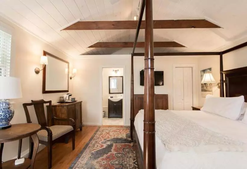 Talo 1 Makuuhuone, Marshall Slocum Inn