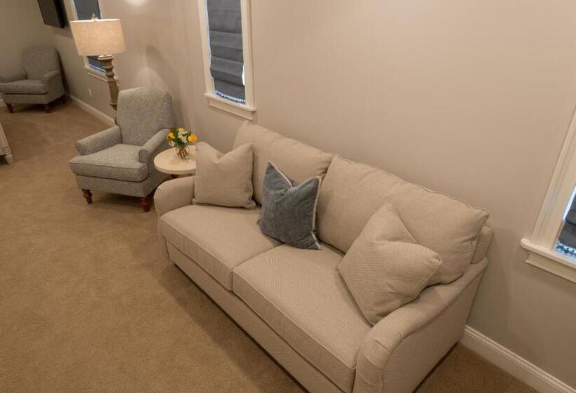 اتاق استاندارد با تخت بزرگ, Serenity Inn Newport