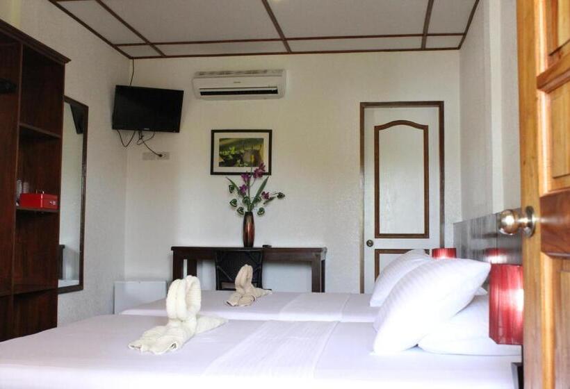 디럭스 패밀리 룸, Bohol Sunside Resort