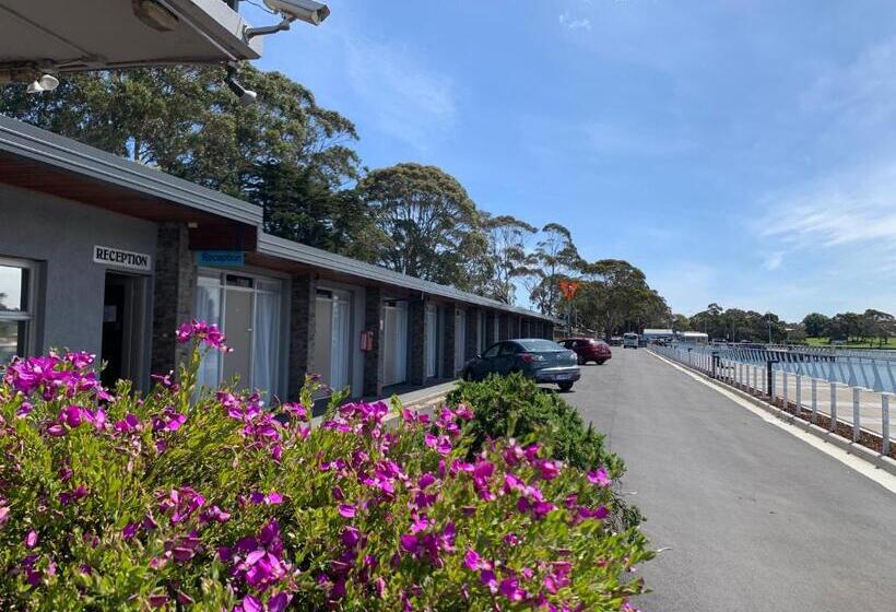 스탠다드 룸 킹사이즈 침대, Burnie Airport Motel