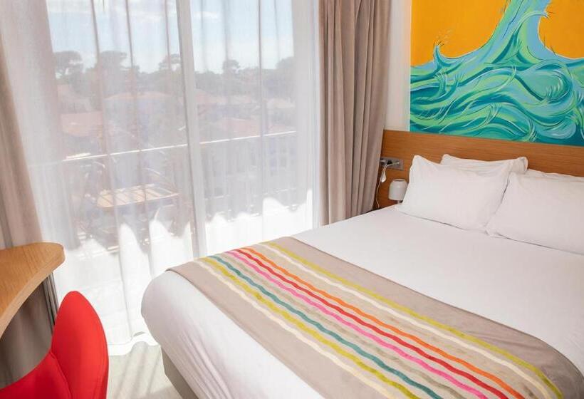 Classic room with balcony, Best Western Arcachon Le Port
