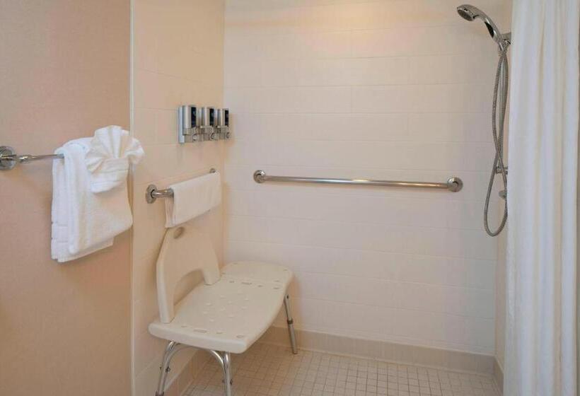 غرفة قياسية سرير كينج, Sheraton Nashville Brentwood