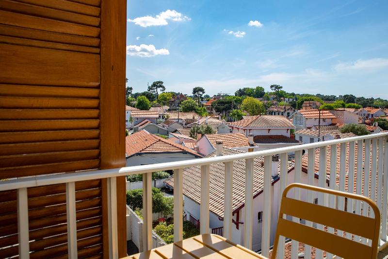 Classic room with balcony, Best Western Arcachon Le Port
