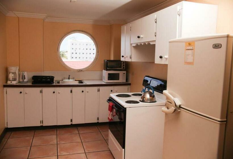 سوئیت با تخت بزرگ, Heritage