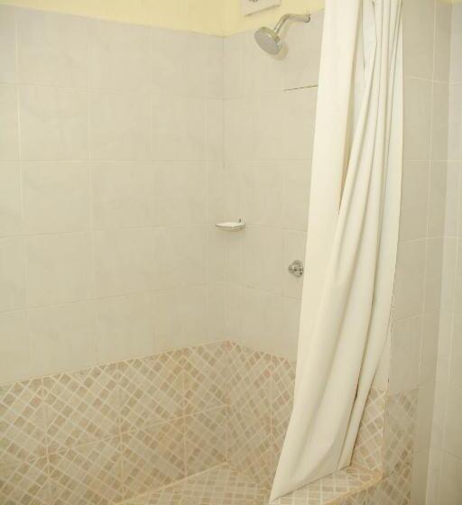 اتاق لوکس چهار تخته, Heritage