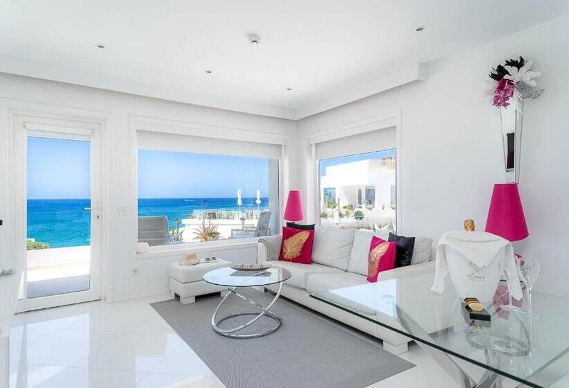 2 Bedrooms Suite Sea View, Lani S Suites De Luxe   Adults Only