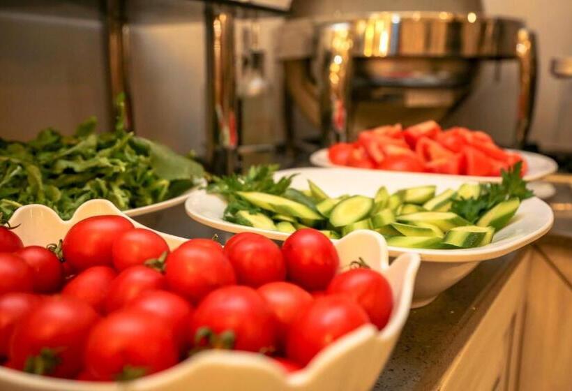 سوییت با چشم‌انداز دریا, Manesol Old City Bosphorus