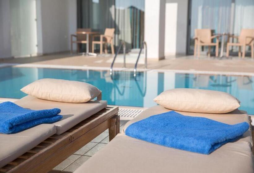 סוויטת ג'וניור נוף לים, Asterias Beach Resort