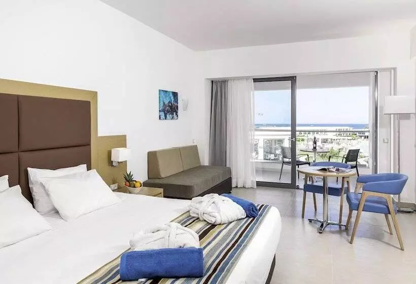 オーシャンビュースタンダードルーム, Asterias Beach Resort