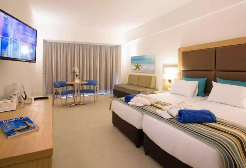 オーシャンビュースタンダードルーム, Asterias Beach Resort