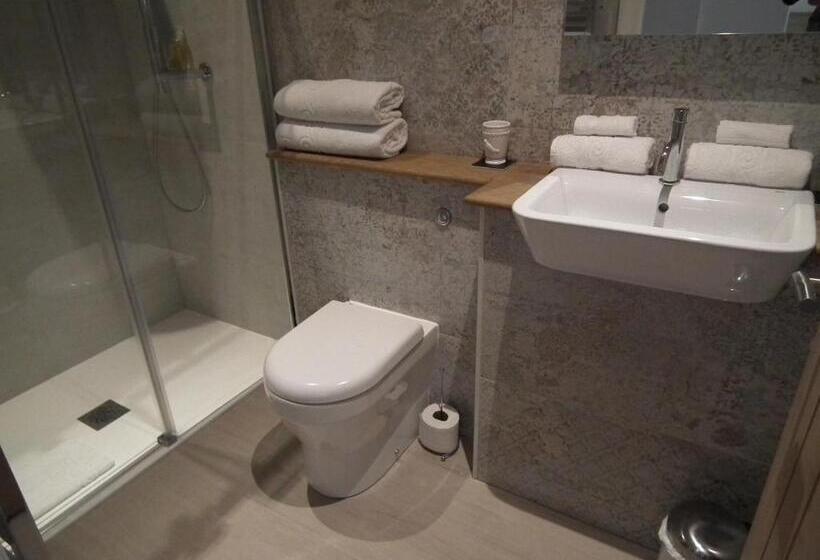 クラシックルーム, The Kingsley At Eversley