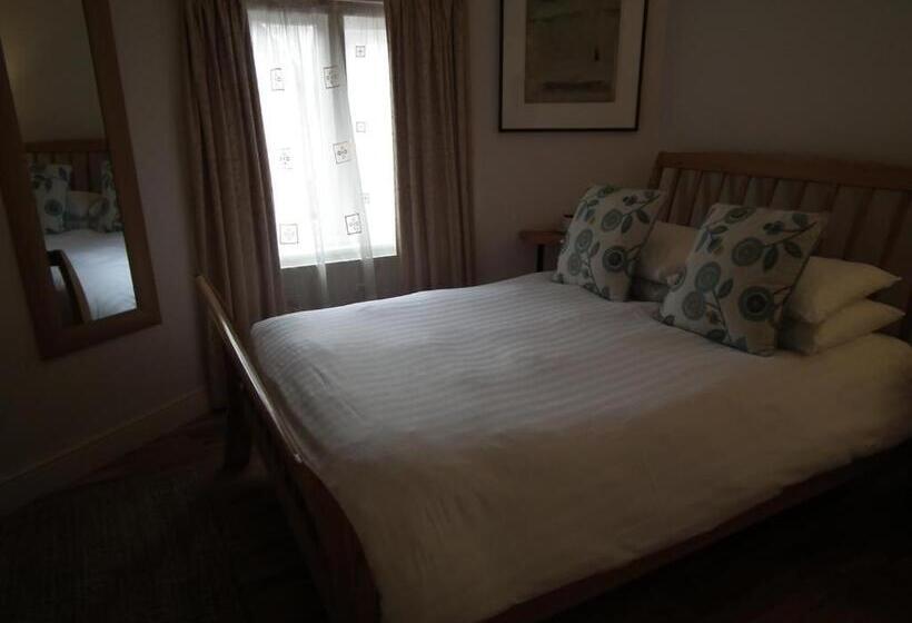 エコノミールーム, The Kingsley At Eversley