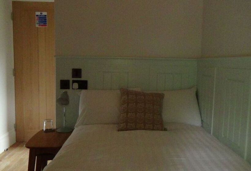 スタンダードシングルルーム, The Kingsley At Eversley