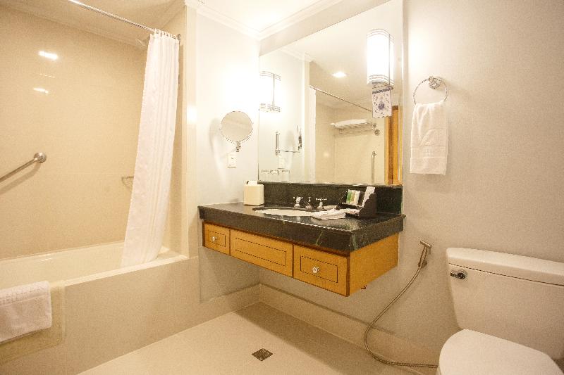 エコノミールーム, The Kingsley At Eversley