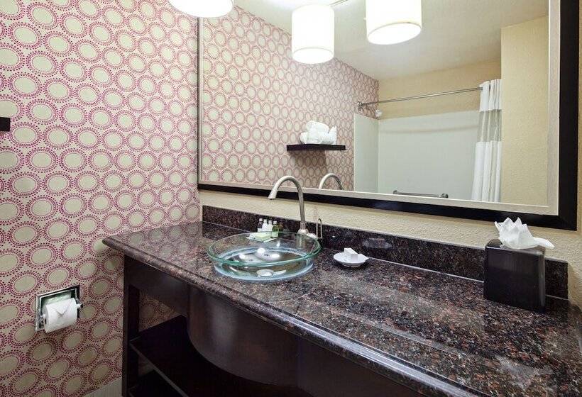 デラックスルーム, Vue