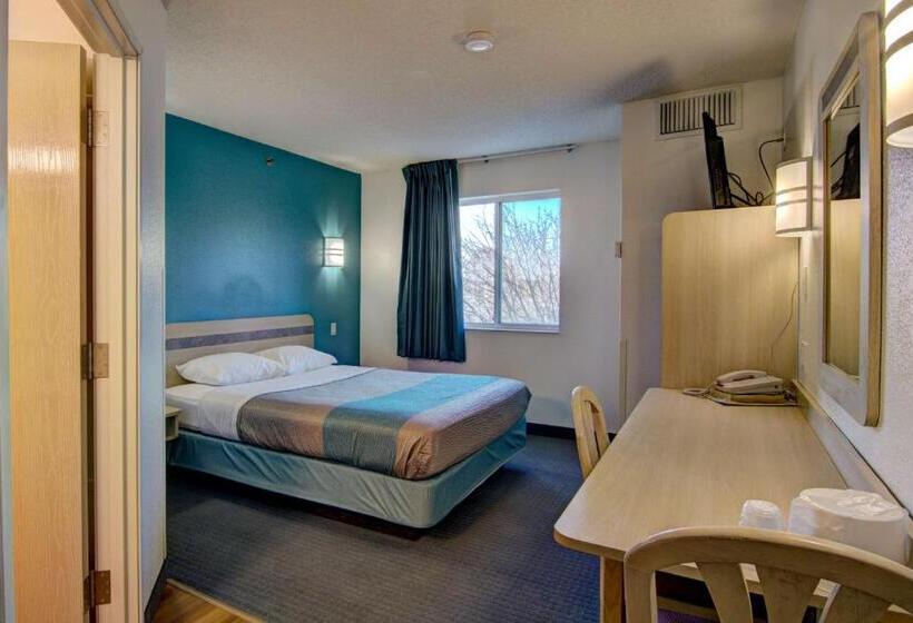 غرفة قياسية لذوى الاحتياجات الخاصة, Econo Lodge