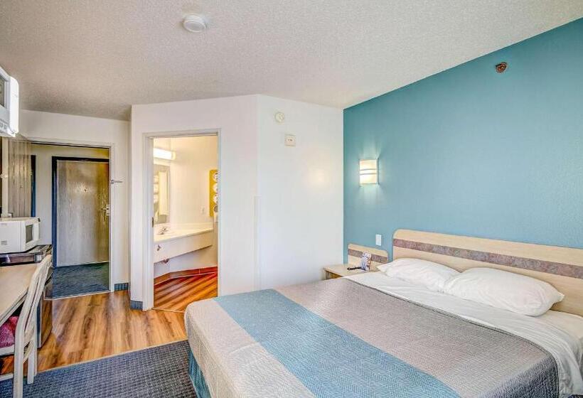 غرفة قياسية لذوى الاحتياجات الخاصة, Econo Lodge